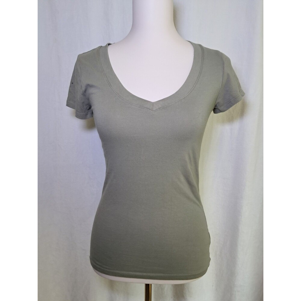 Made By Johnny Khaki Green V-Neck Short Sleeve T-Shirt Slim Fit Size L
